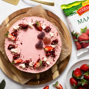 Maasikavahu tort Härmaviljaga